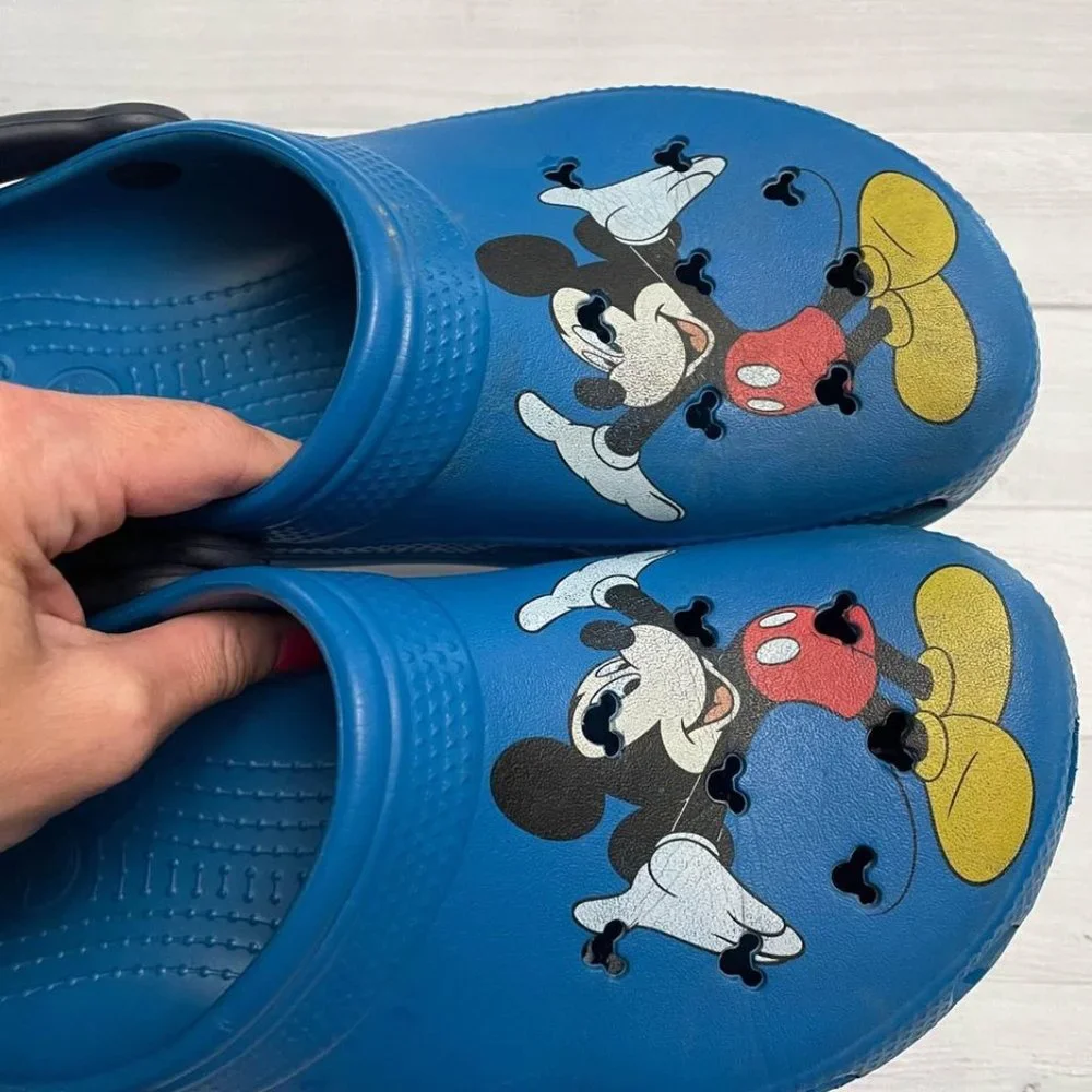 disney mickey mouse crocs mens 9/‎ womens 11 - Picture 8 of 9